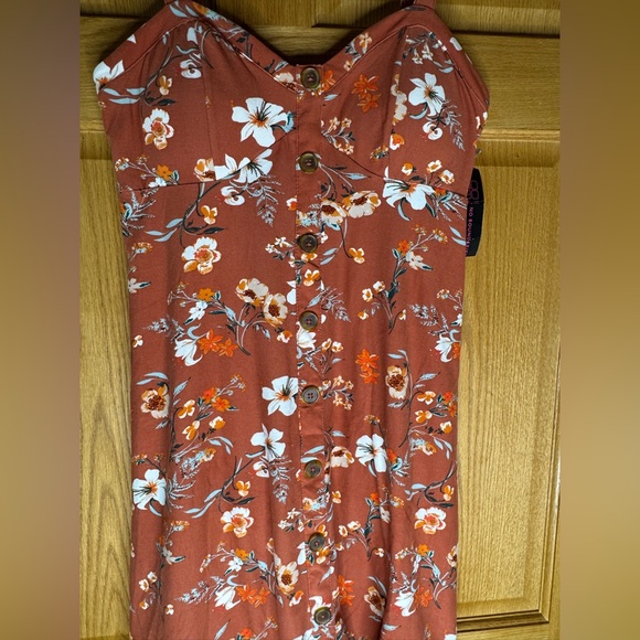 NWT/No Boundaries Dress - Picture 2 of 11